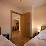 Przy Stoku - Osada Wroblonki Apartment *